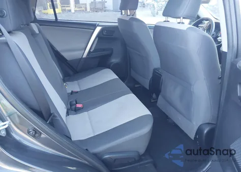 2015 Toyota Rav4 Le z USA, uszkodzony, nr VIN JTMBFREV3FD125527